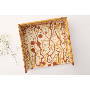 Handcrafted Passover Matzah Tray with Brown Abstract Streaks - Graciela Noemi