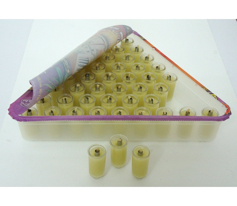 Ready to Light Chanukah Menorah Set, Pre filled Gel Oil - Small